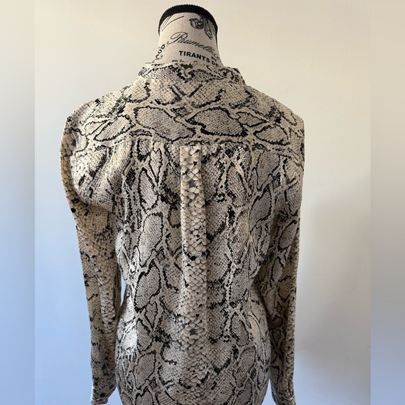 Silk Shirt - Picture 4 of 9